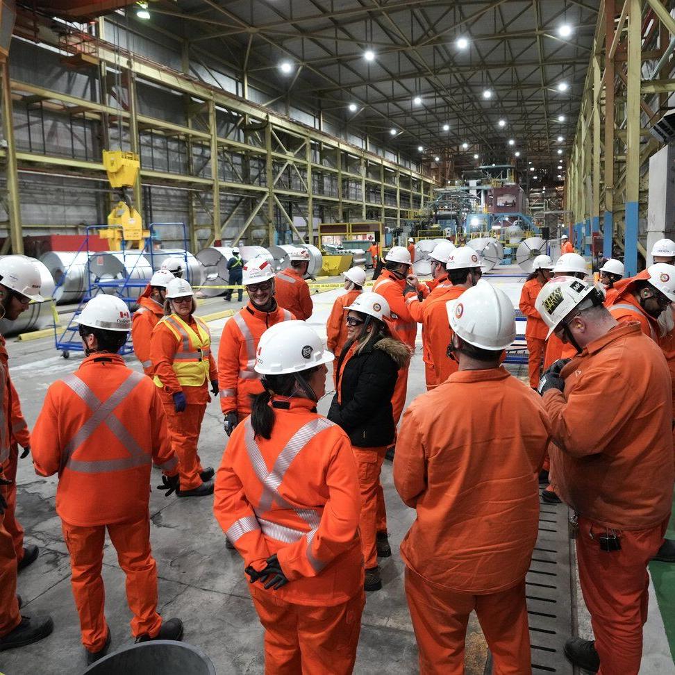 New poll suggests ºÚÁϳԹÏÍøs' fear of losing their jobs to a trade war is fading